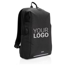 Swiss Peak AWARE™ RFID und USB A-Laptop-Rucksack in schwarz Swiss Peak AWARE™ RFID und USB A-Laptop-Rucksack in schwarz