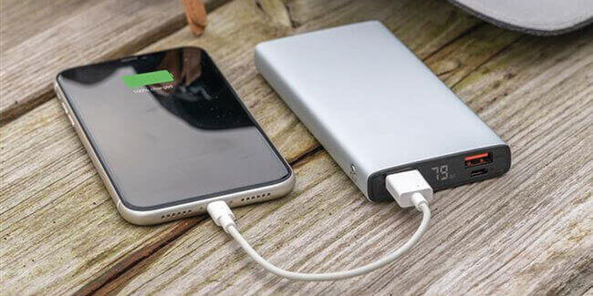 Werbeartikel Powerbanks individuell mit Logo bedrucken lassen